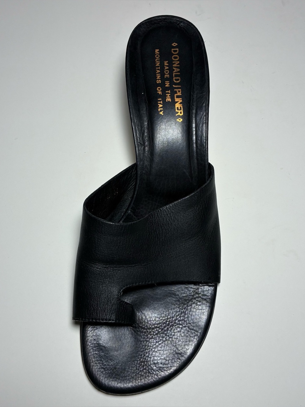 Donald J. Pliner Women's Kitten Heel Sandals 10M Black Pebble Full Grain Leather